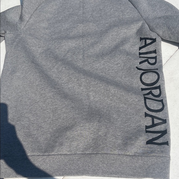 Nike Air Jordan Gray Crewneck Sweater - Picture 4 of 4